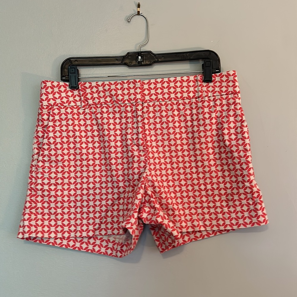 EUC like new red/pink & cream Loft shorts size 8